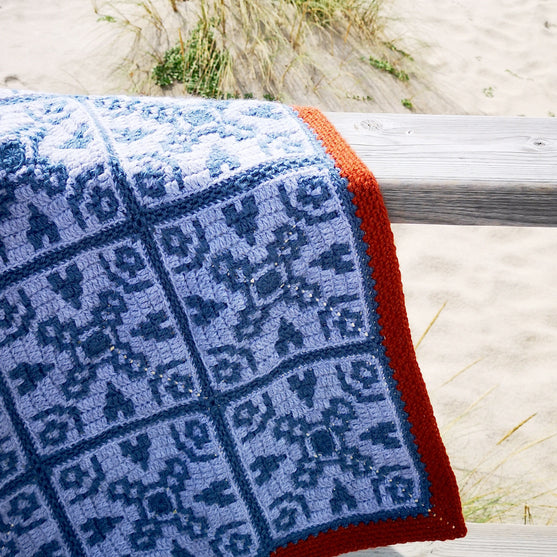 

Popping Hearts - Blanket
7