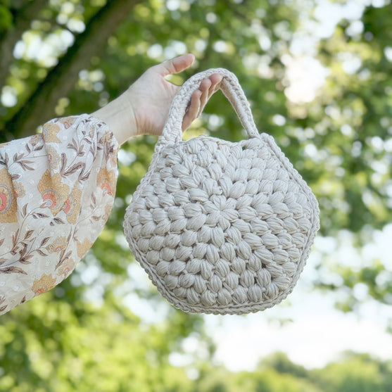 

Lexi Bag - Handbag
7