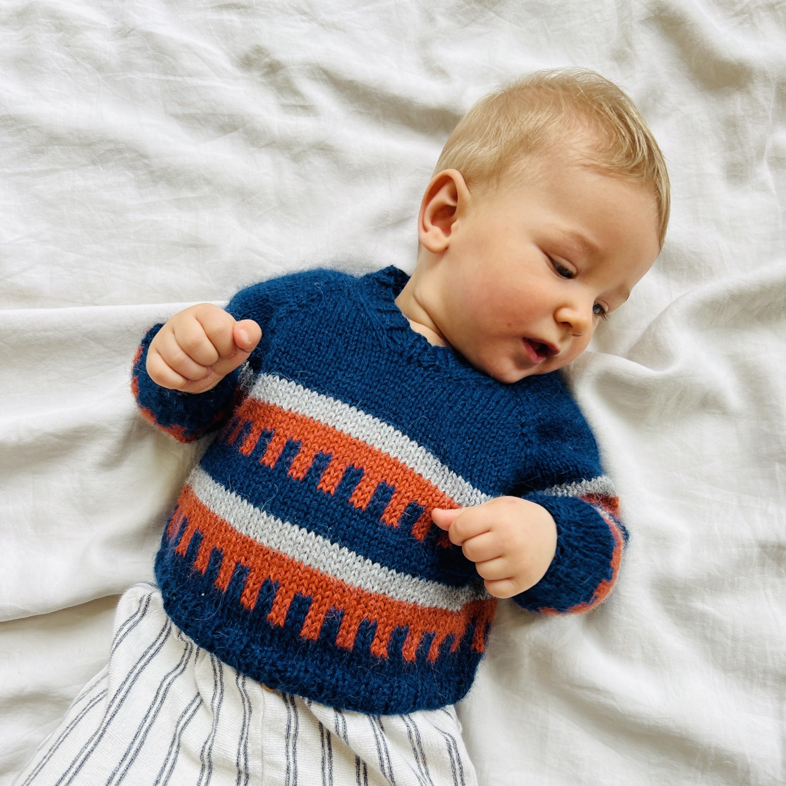 Klara - Baby Sweater – Hobbii
