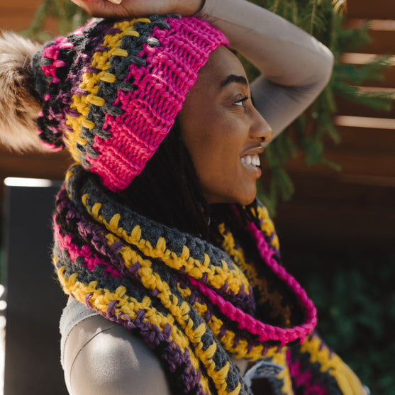 

Metro - Hat & Scarf
1