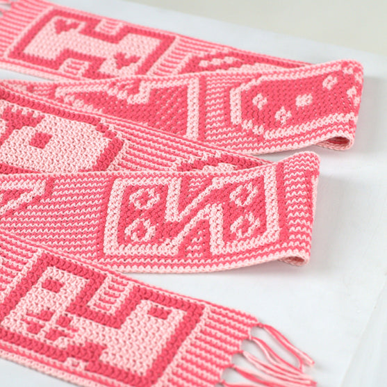 

Hooked on You - Scarf
18