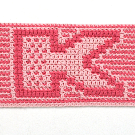 

Hooked on You - Scarf
12