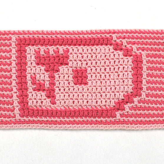 

Hooked on You - Scarf
8