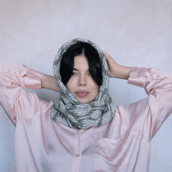 

Biophilia - Colourwork Cowl
6