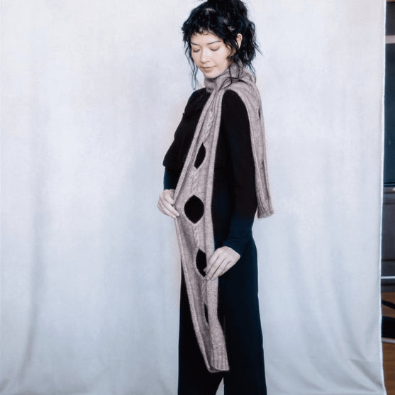 

Isley - Openwork Cable Scarf
2