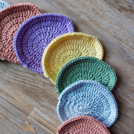 

Egg Stravagant - Table Runner
12