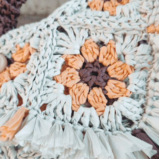 

Daisy - Crossbody Bag
12