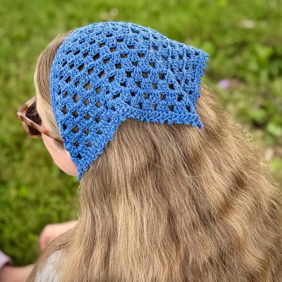 

Lizzy - Kerchief
2