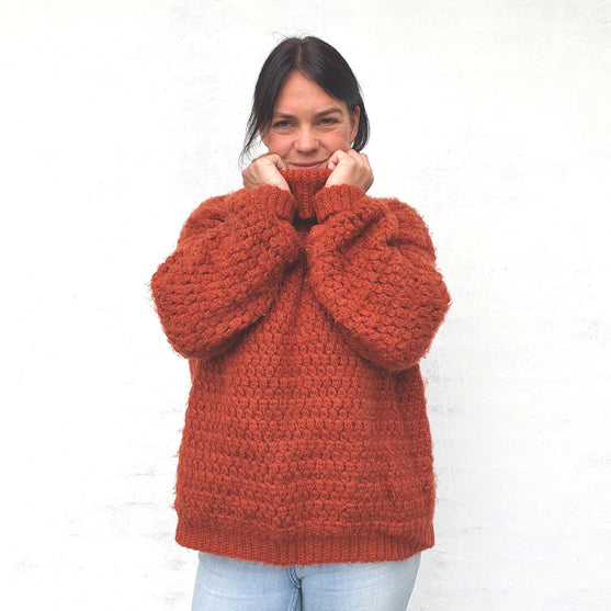

Fluffy Glitz - Sweater
2