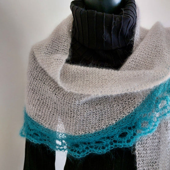 

Hepatica - Scarf
5
