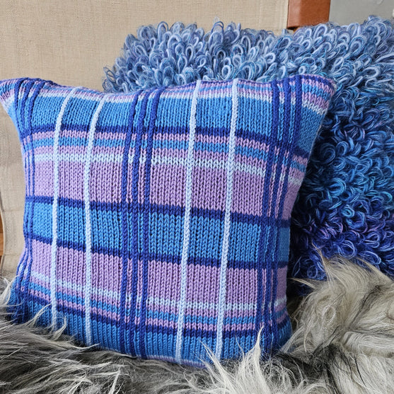 

Tern - Pillow
4