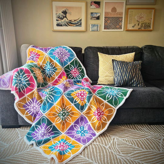 FloralWhiteTea - Blanket