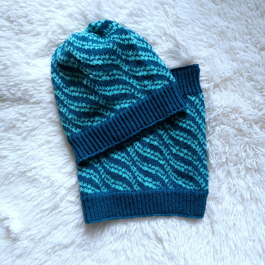 Winter Waves - Hat and Snood Set