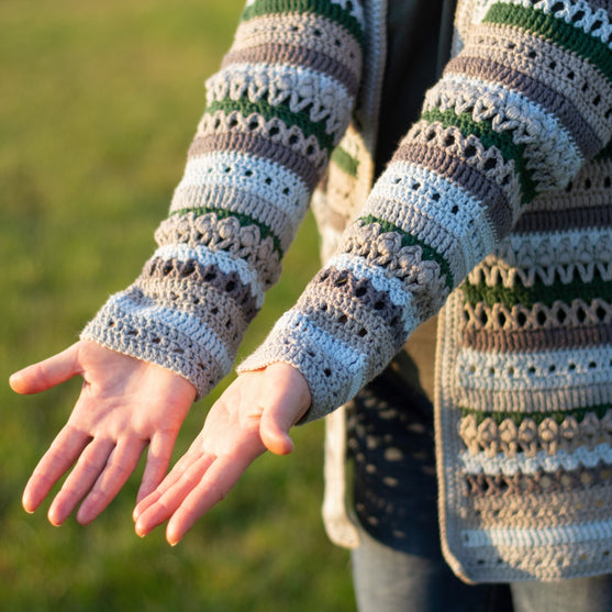 

Debby - Cardigan
8