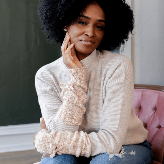 

Willow - Fingerless Mitts
5