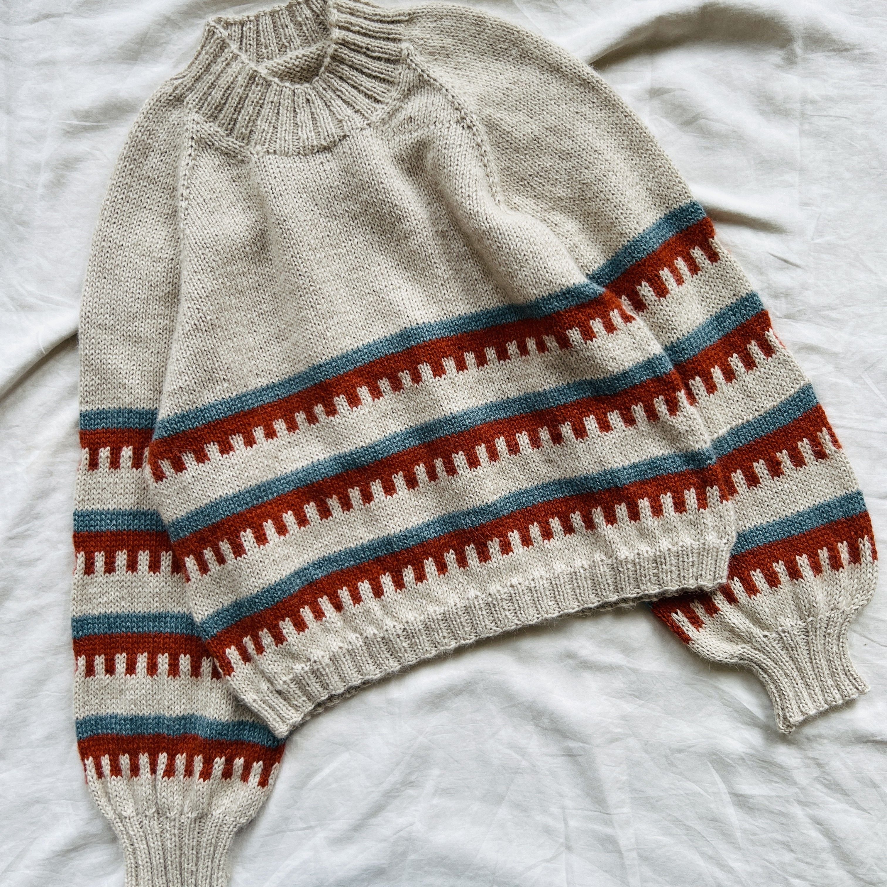 【COSYHARU】Neo stripe half knit Klara - Sweater – Hobbii