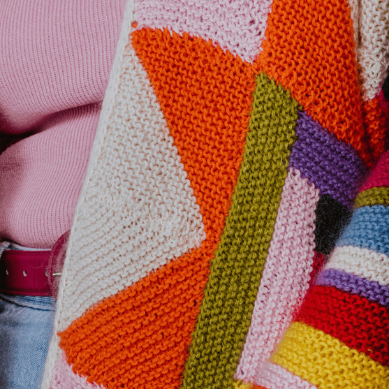 

No Shades of Grey - Cardigan - Knit
5