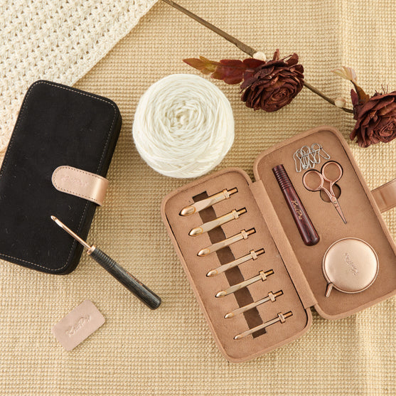 

Oasis Interchangeable Crochet Hook Set - KnitPro
3
