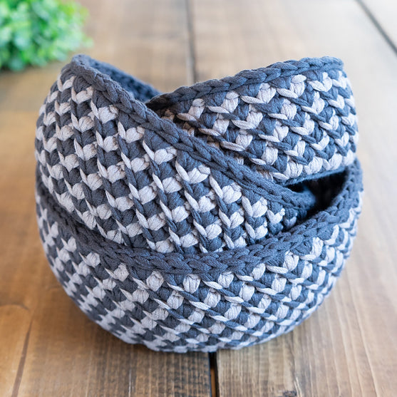 

Oblique Lines Stripes - Baskets
1