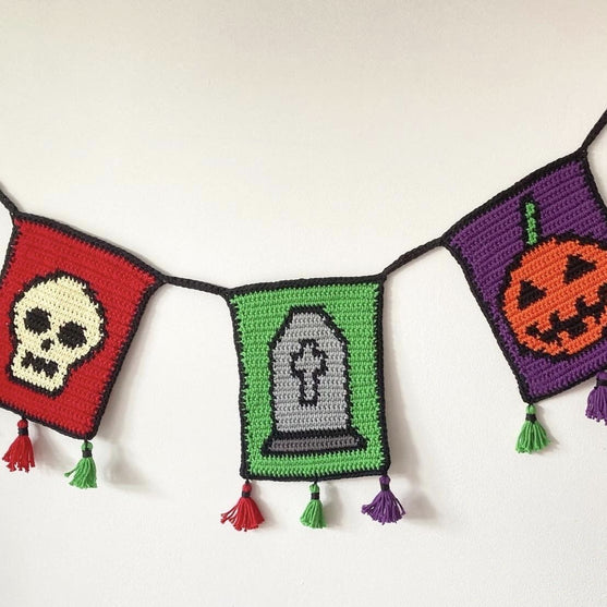 

Halloween Bunting
1