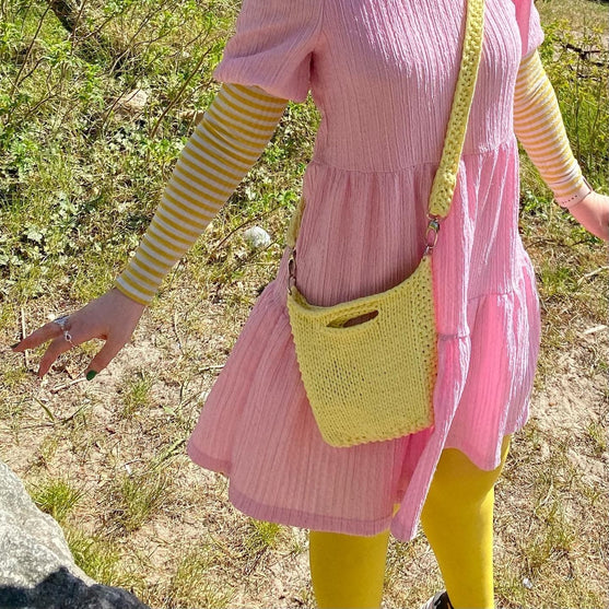 

Simple Crossbody Bag
1