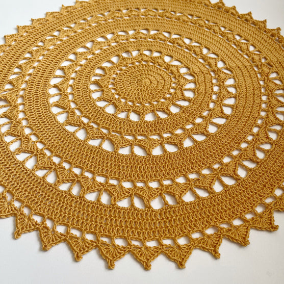 

Following the Sun - Doily
7