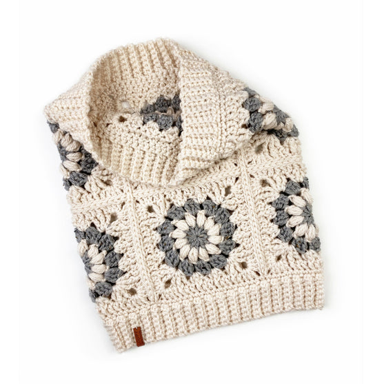 

Camellia - Cowl
6