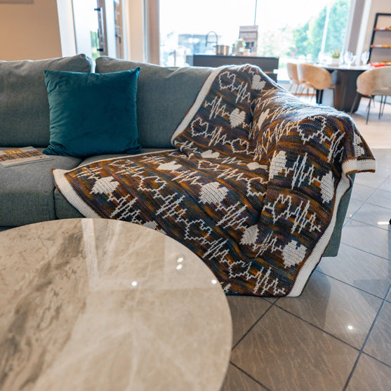 

Pulse Of Love - Throw
6