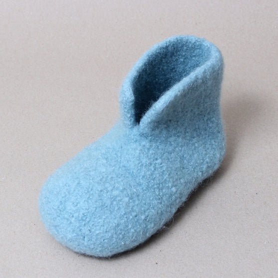 

Chip - Knitted children’s slippers
6