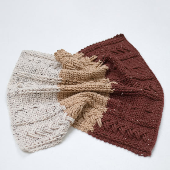 

Happy Bear - Baby Blanket and Beanie
7