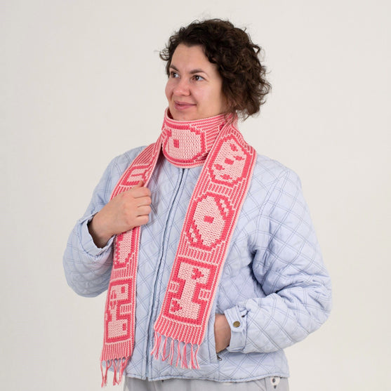 

Hooked on You - Scarf
8