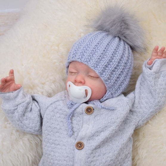

Grit Baby Hat
3