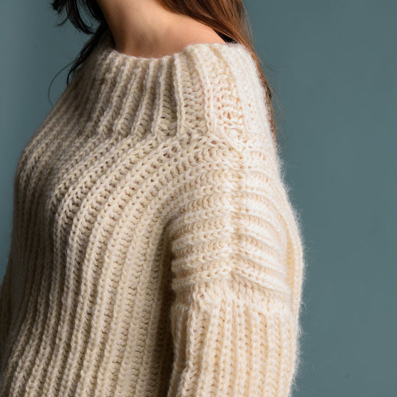 

Naomi – Brioche Sweater
7