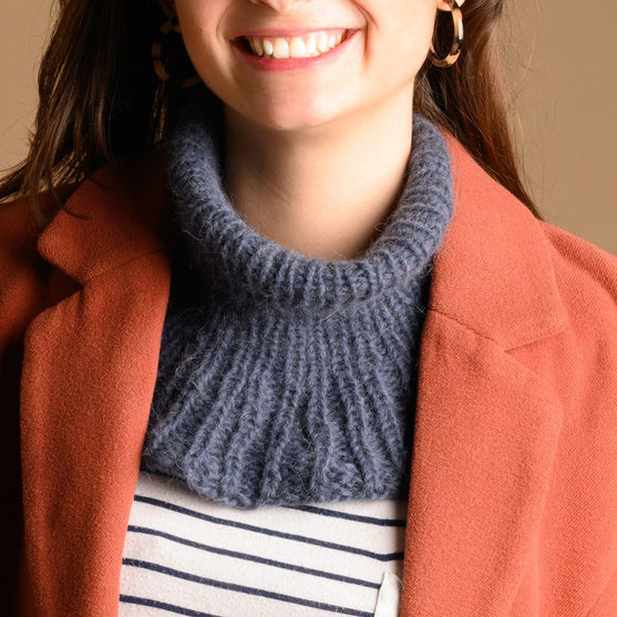 

Po - Neck Warmer
1