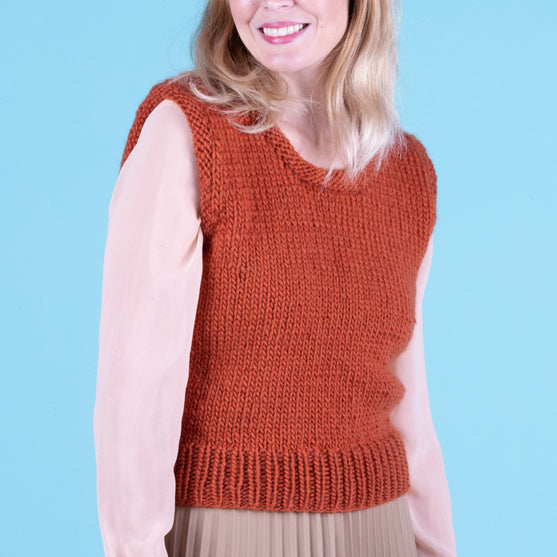 

Vivi - Cropped Vest
8
