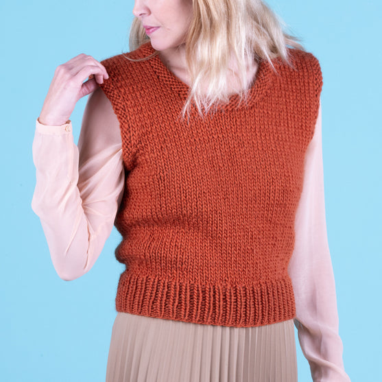 

Vivi - Cropped Vest
9