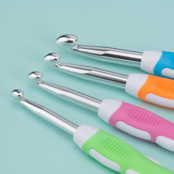 

Duo Touch Crochet Hook set - 4 sizes - Hobbii
3