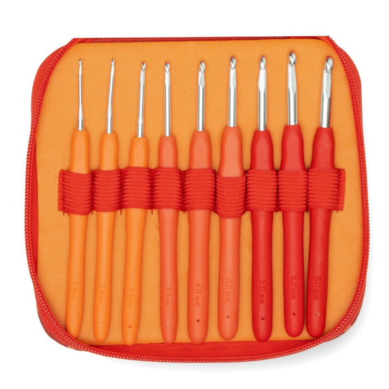 

Easy Touch Crochet Hook Set - Berry - 9 sizes - Hobbii
1