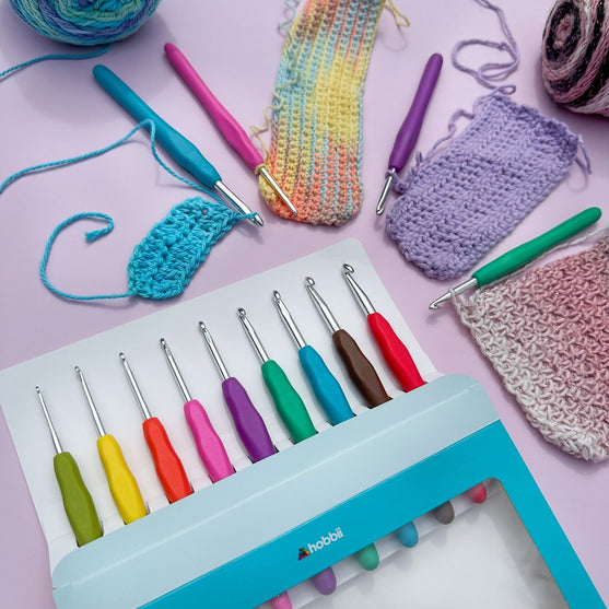 

Easy Touch Crochet Hook Set - 9 sizes - Hobbii
14