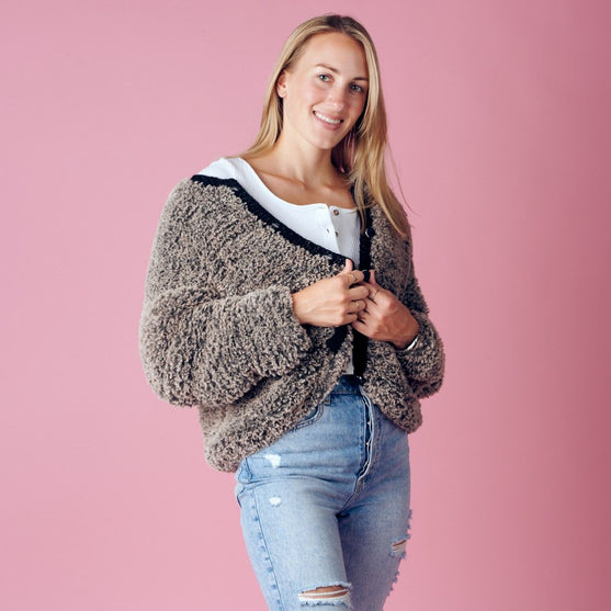 

Elatius Short Cardigan
2