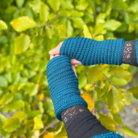 

Embrace - Wrist Warmers
3