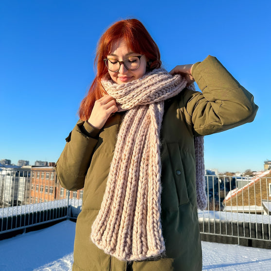 

Freddie - Scarf
8