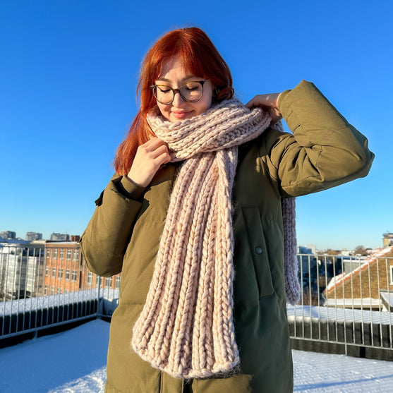 

Freddie - Scarf
8