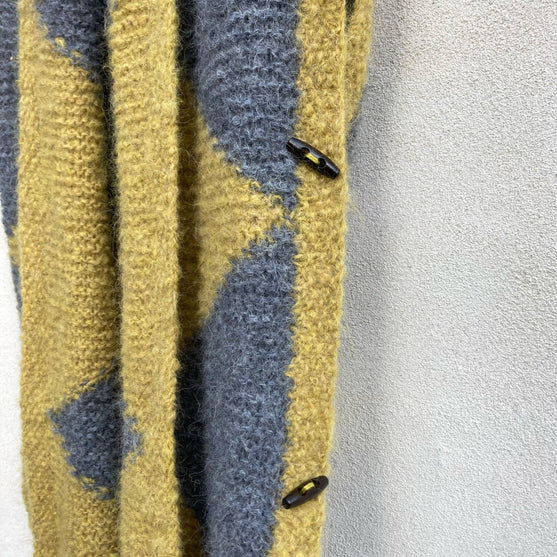 

Fringy - Wrap Shawl
7