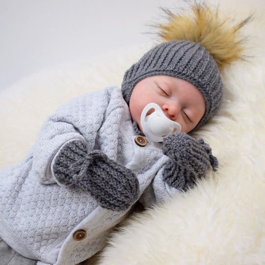 Gry Baby Mittens