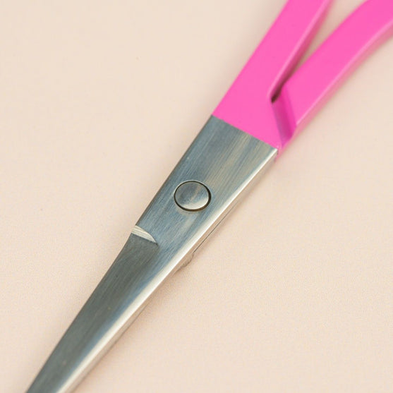 

Scissors - Heart - Hobbii
6