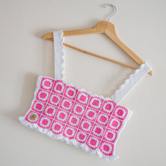 

Tiny Squared Summer Top
6