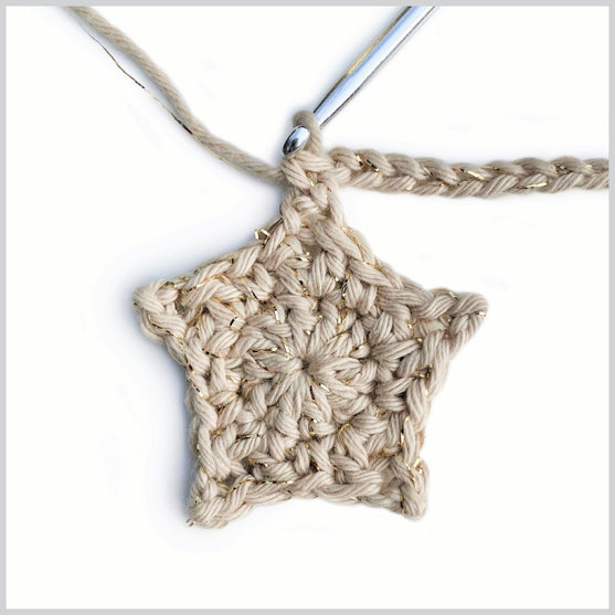 

Loopy Star - Garland
4