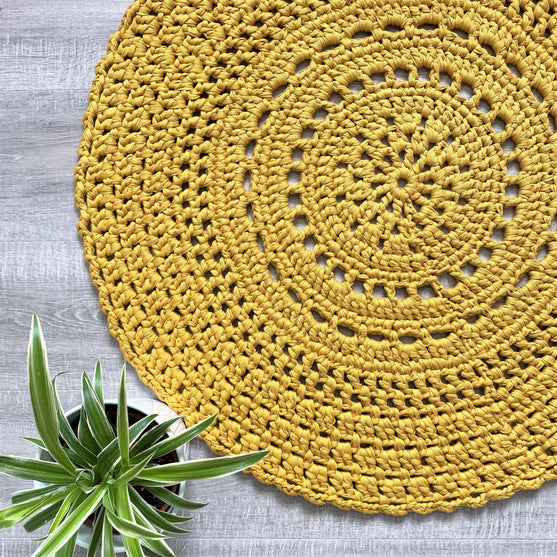 

Loopy - Floor Rug
2