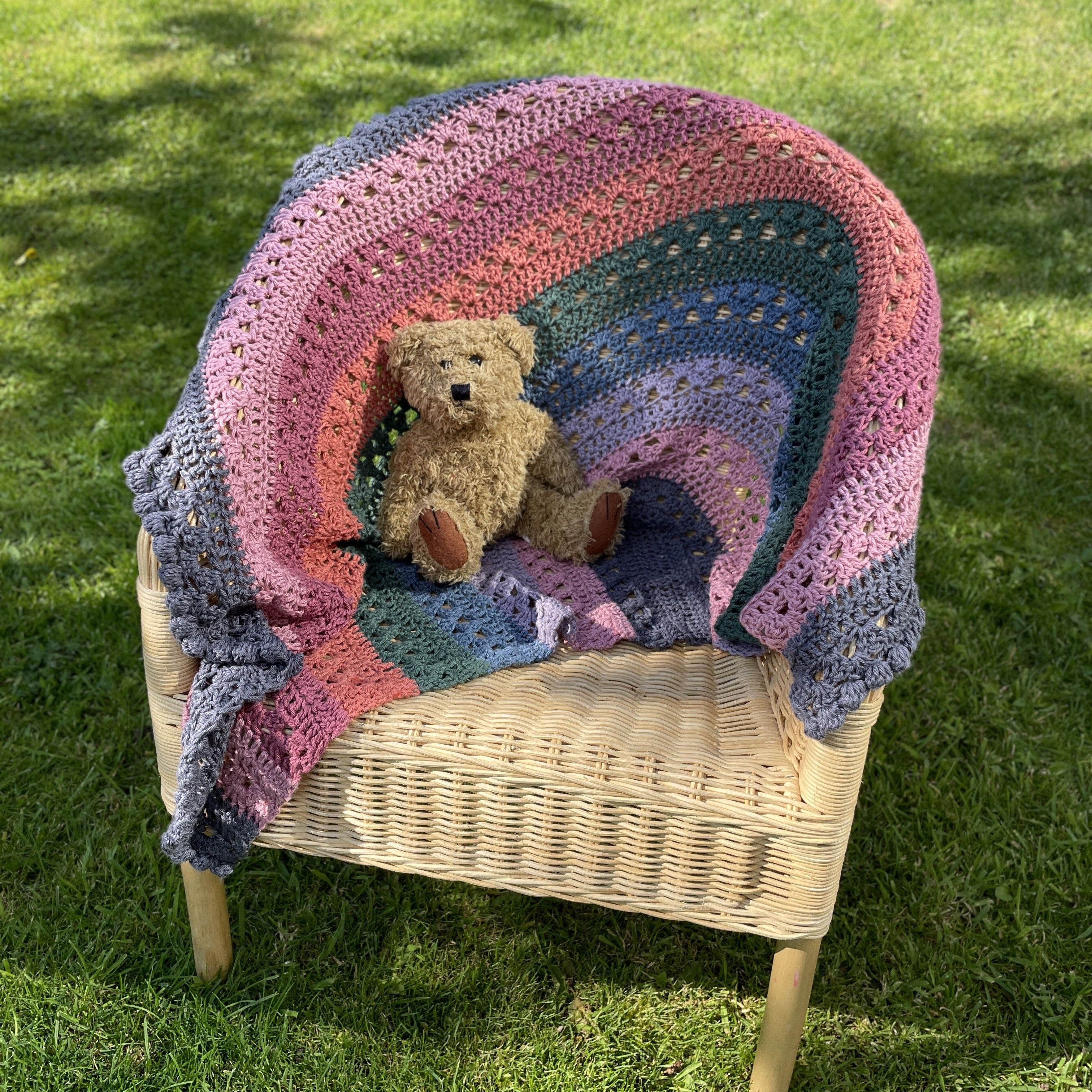 Granny Over the Rainbow - Blanket – Hobbii